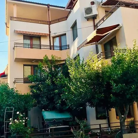 Apartmán студиа мансарда ненови