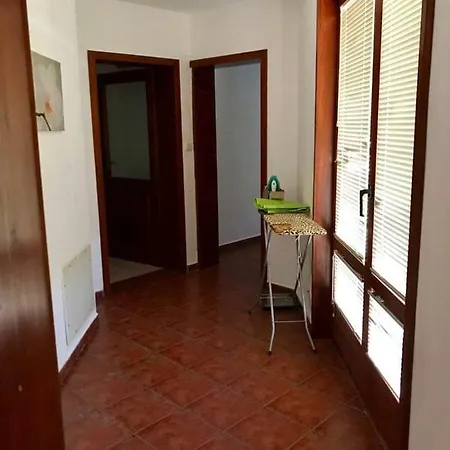 студиа мансарда ненови Apartmán *